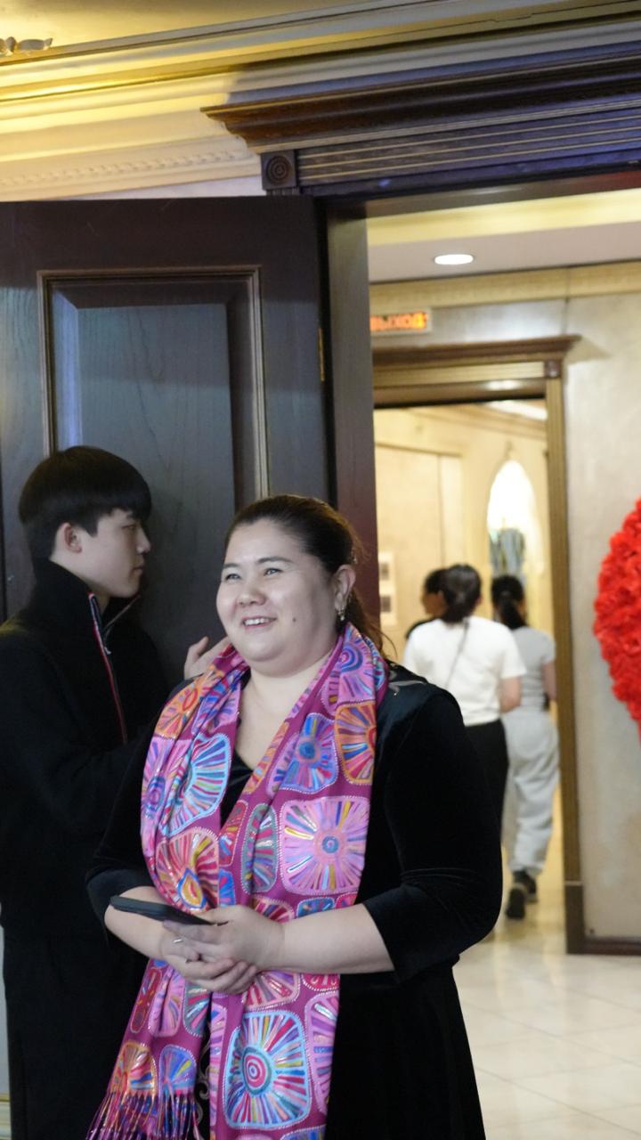 В Университете Кунаева прошёл праздничный вечер «Мир красавиц».