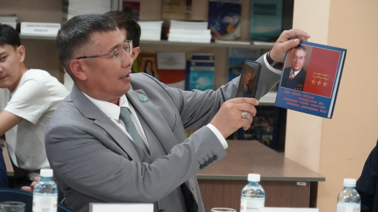 Торжественное открытие выставки «Уголок обмена книгами»